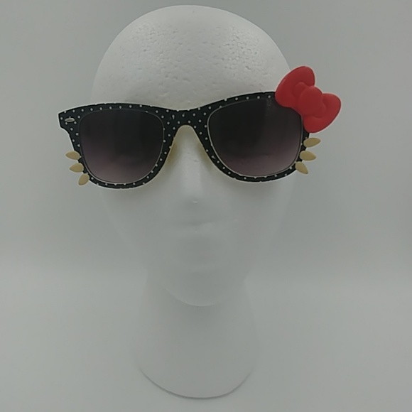 Black & White Polka Dot Cat Sunglasses - Picture 1 of 5